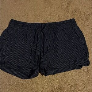 Old Navy Women's Navy Striped High Waist Shorts size medium